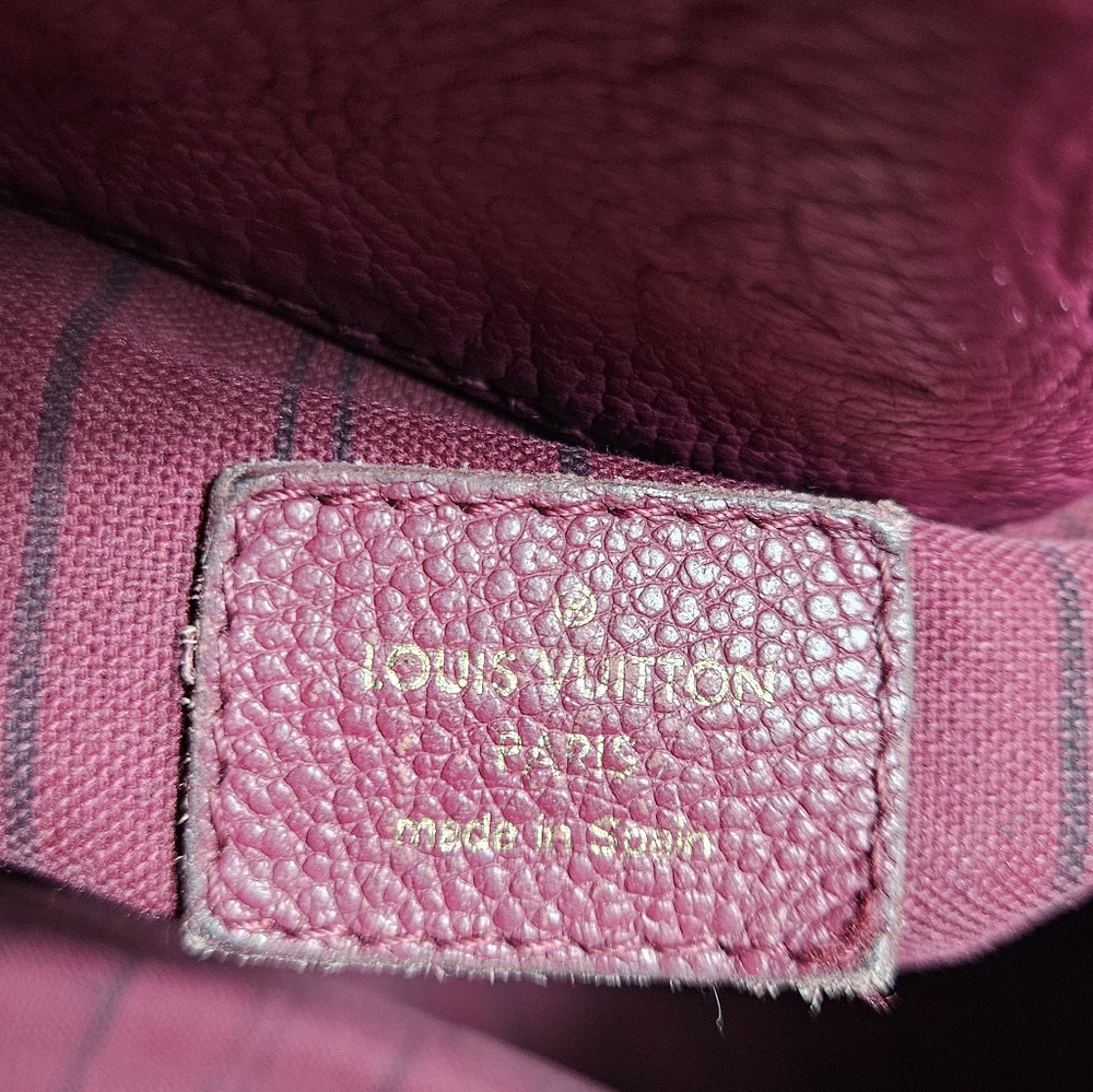 Authentic Louis Vuitton Empreinte Artsy Mm Burgundy Infini Monogram Leat… - Picture 10 of 13